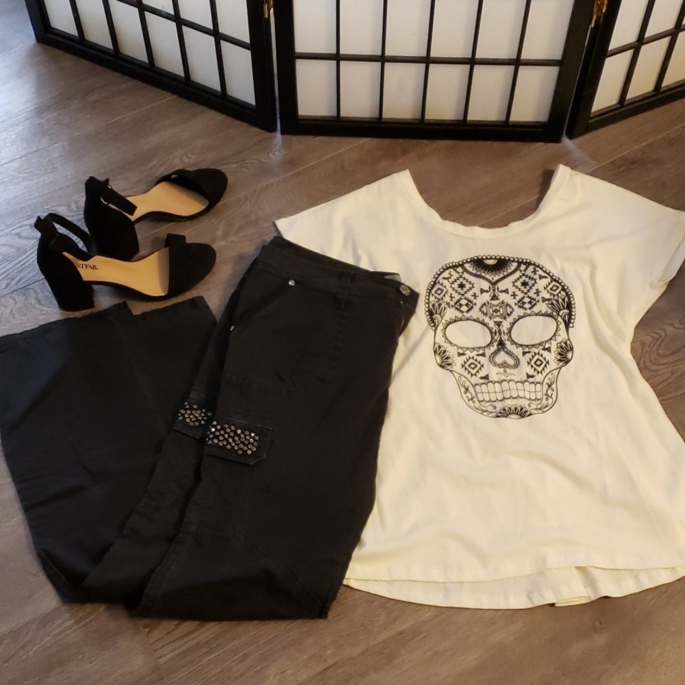 Daytrip Skull open back tee